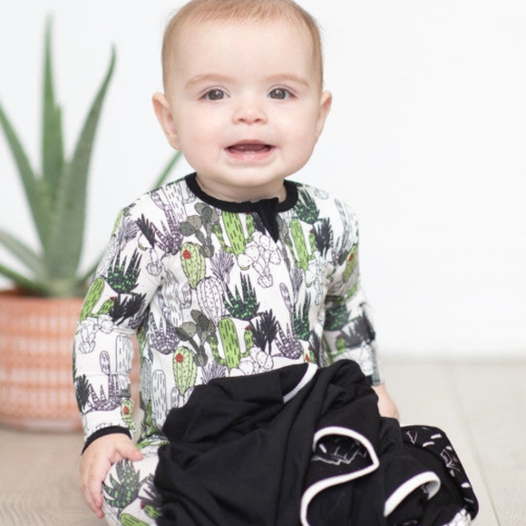 Peregrine Kidswear Bamboo Footed Sleeper - Cactus - Picture 2 of 3